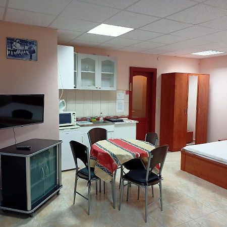 Livia Apartman Bük Esterno foto