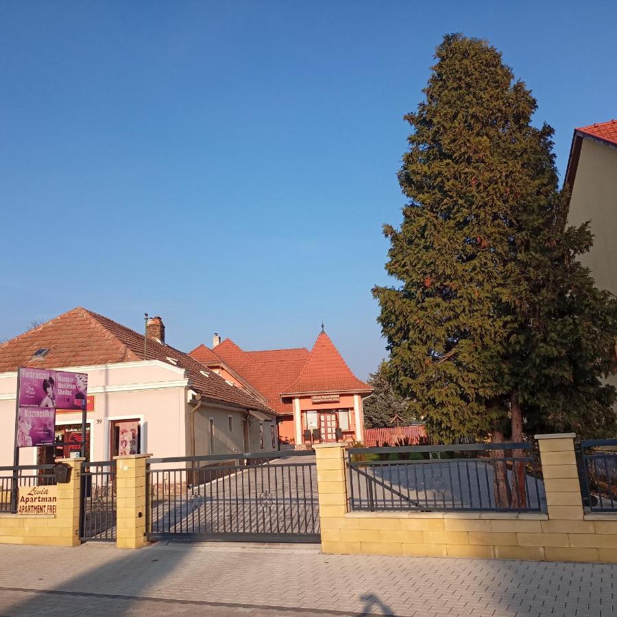 Livia Apartman Bük Esterno foto