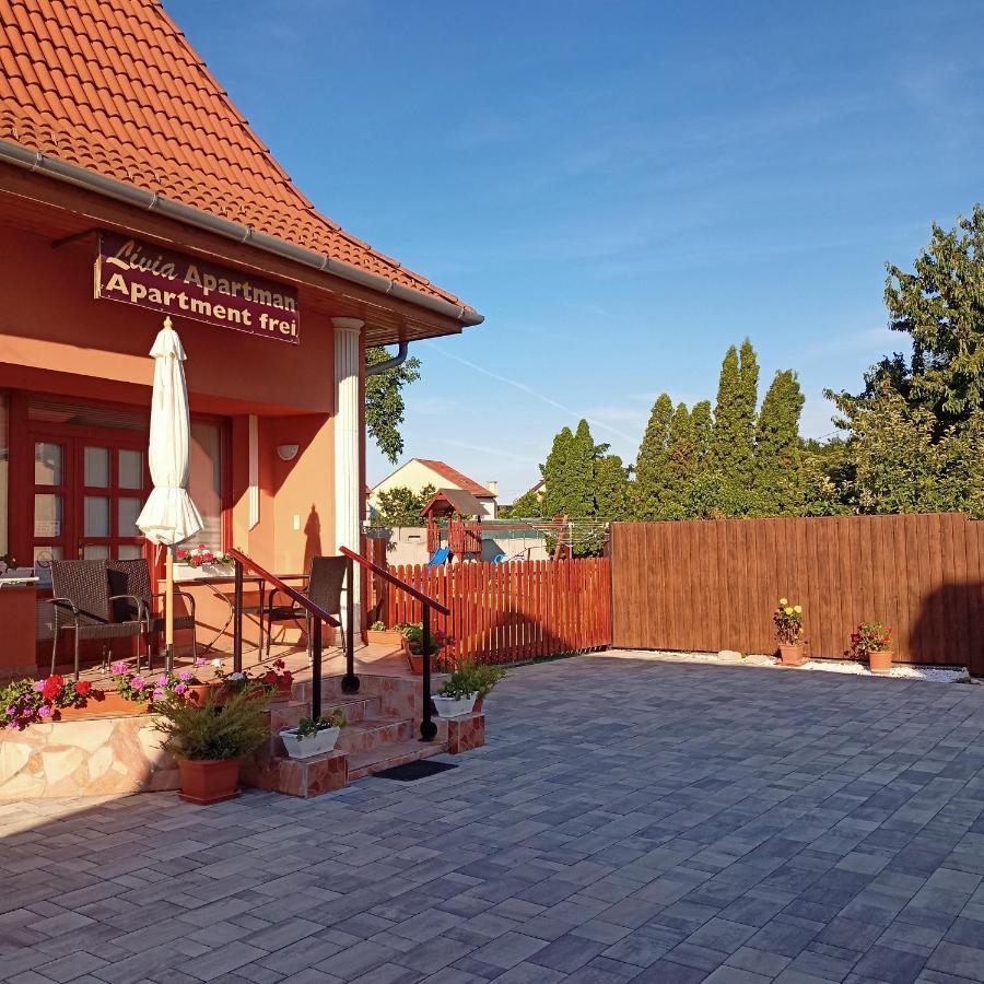 Livia Apartman Bük Esterno foto
