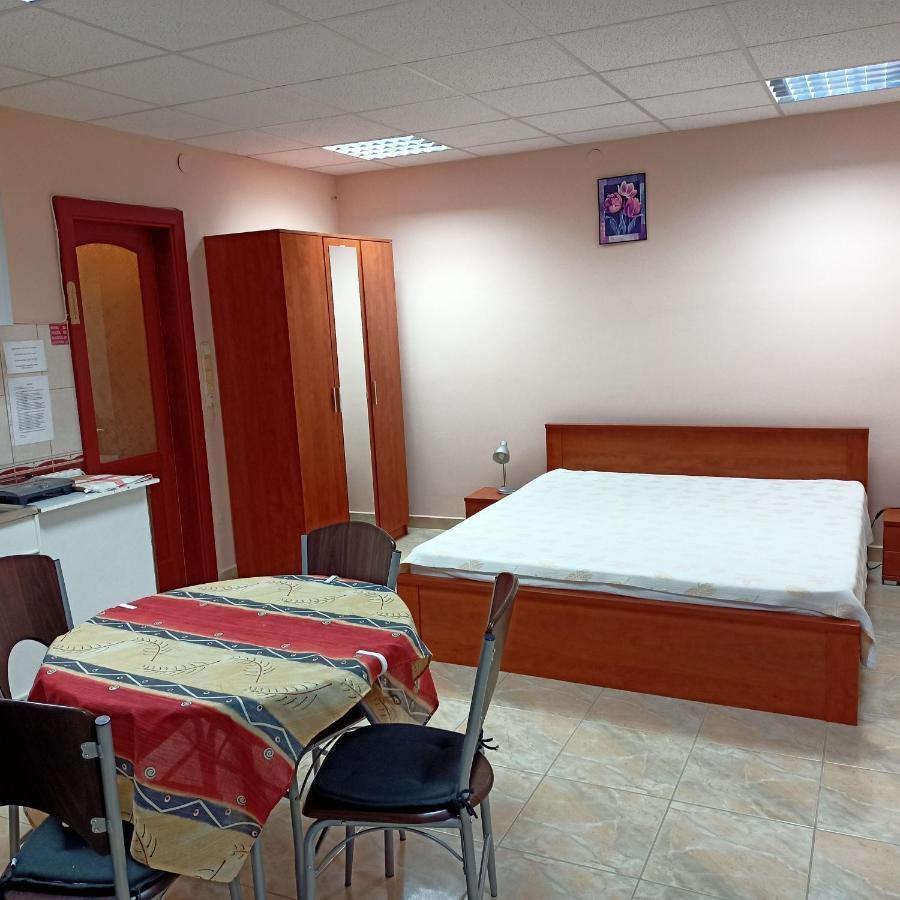 Livia Apartman Bük Esterno foto