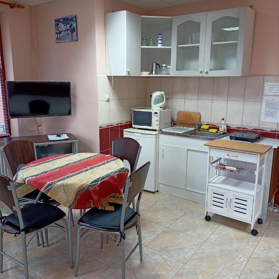 Livia Apartman Bük Esterno foto