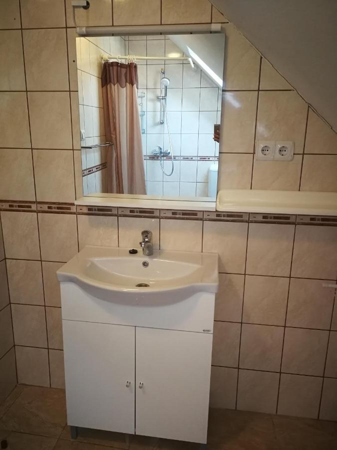 Livia Apartman Bük Esterno foto